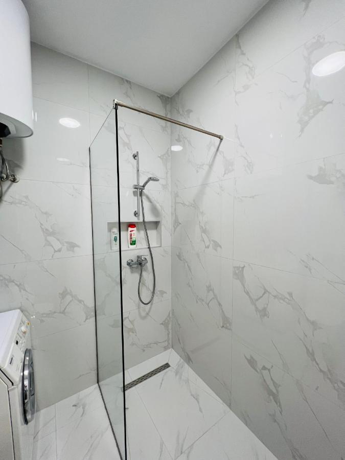 Lovely Apartment, Free Parking Appartement Tirana
